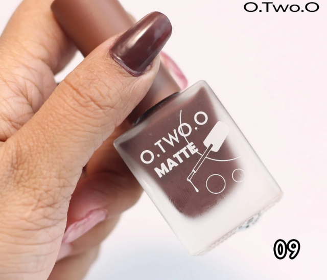 O.TWO.O Matte Nail Polish