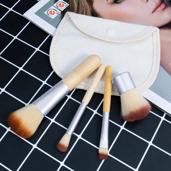 O.TWO.O 5 pcs Bamboo Makeup Brushes Set - O TWO O