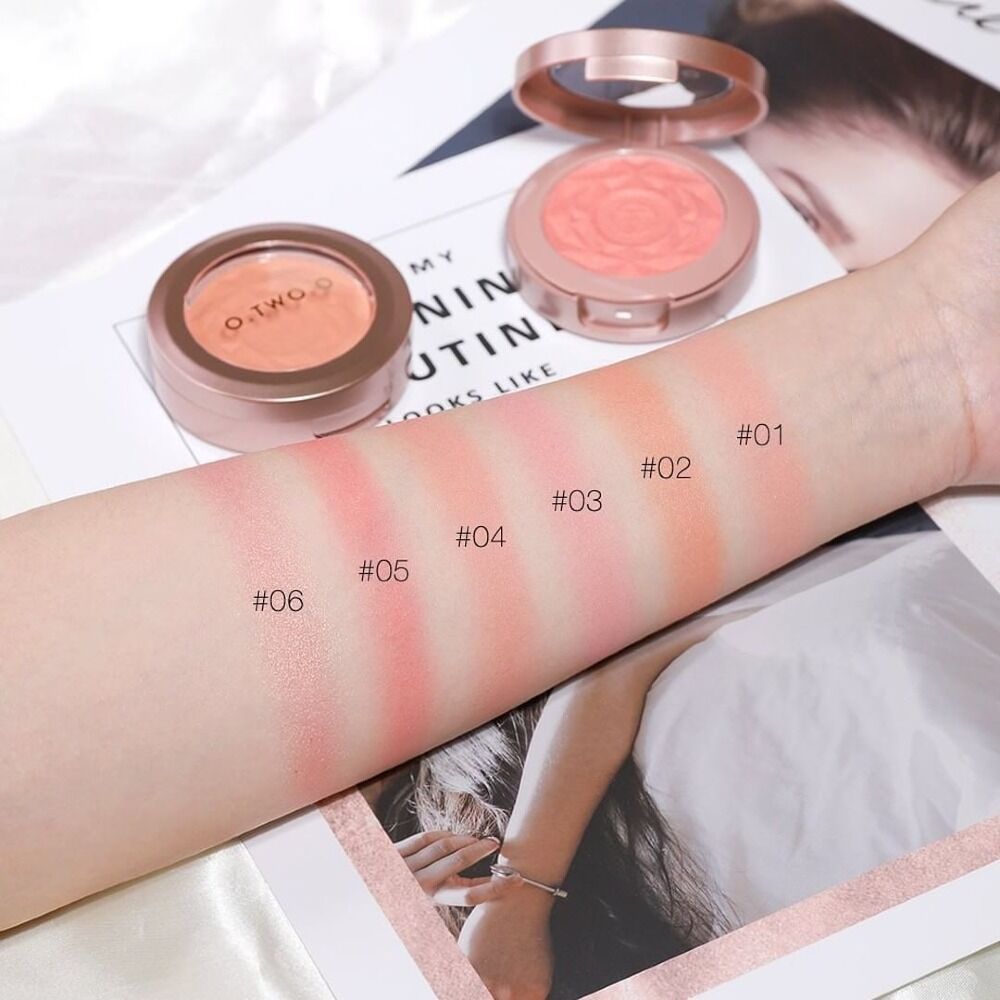 O.TWO.O Natural Pan Blusher Palette