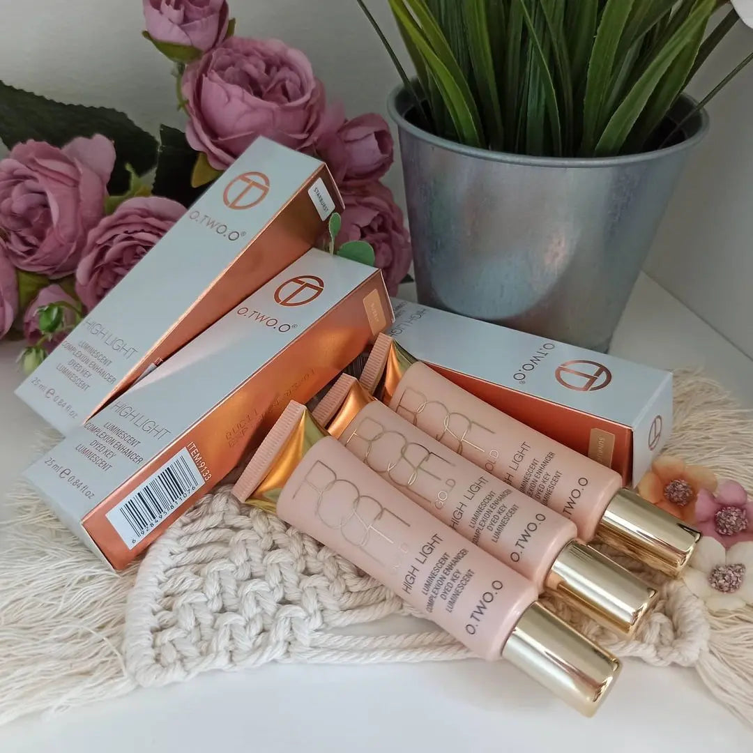 O.TWO.O Rose Gold Liquid Highlighter - O TWO O