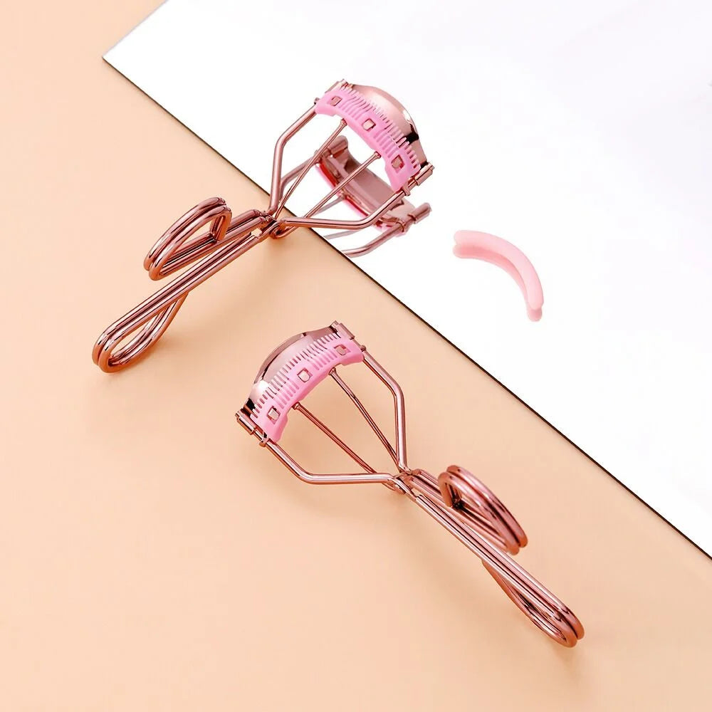 O.TWO.O Comb Eyelash Curler