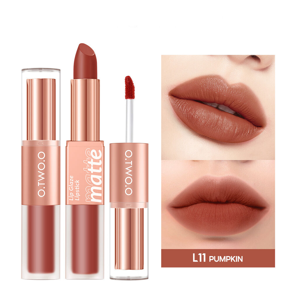 O.TWO.O 2 in 1 Lipstick & Lip Mud