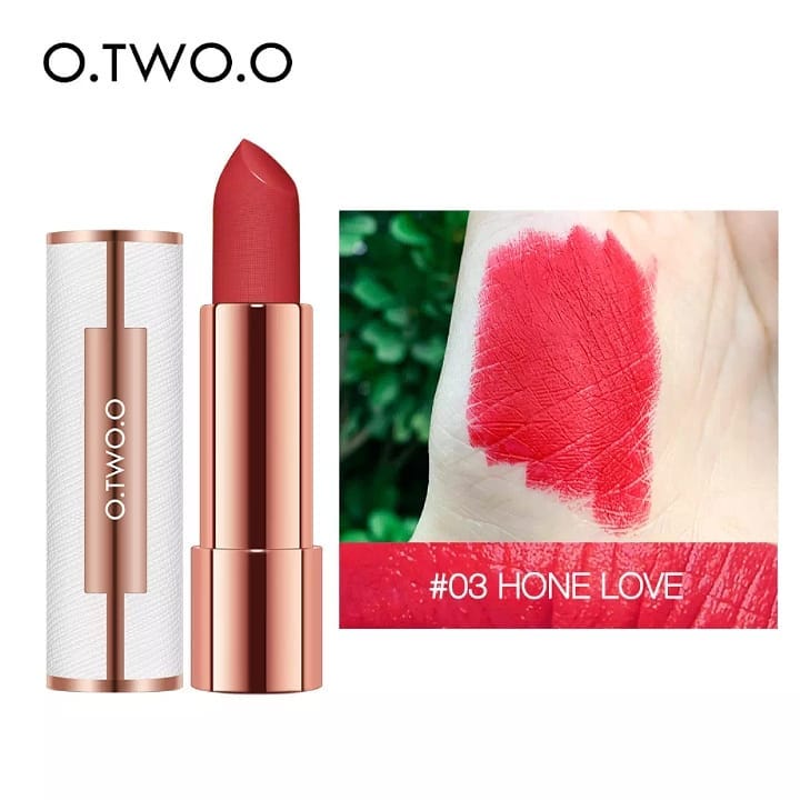 O.TWO.O Spun Gold Brocade Velvet Lipstick