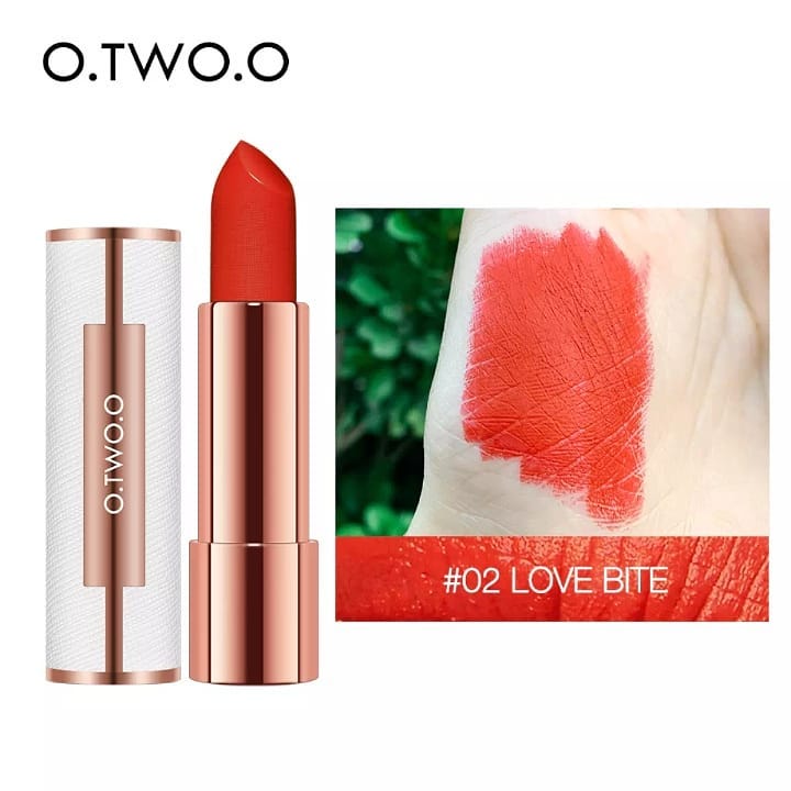 O.TWO.O Spun Gold Brocade Velvet Lipstick