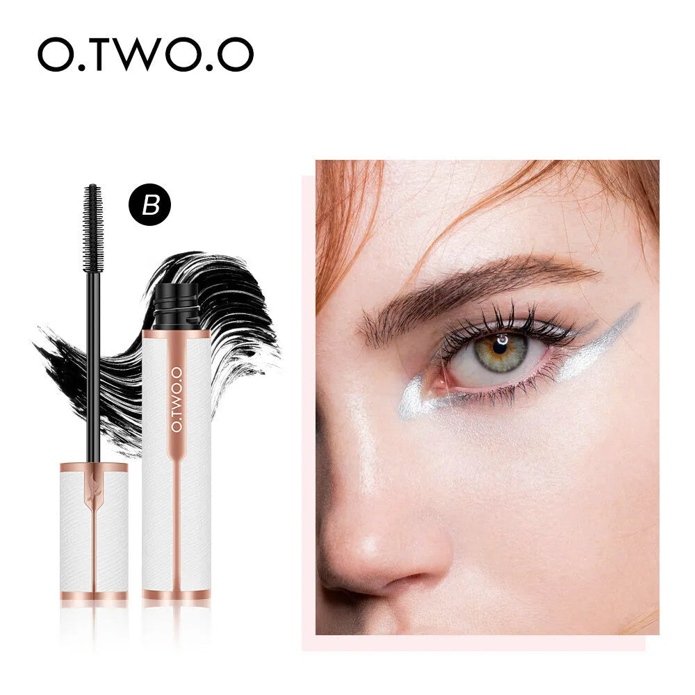 O.TWO.O Gold Silk Satin Mascara