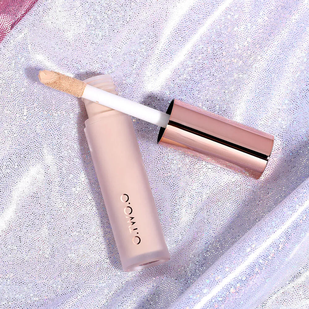 O.TWO.O High Coverage Liquid Concealer