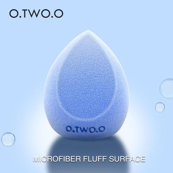 O.TWO.O  Soft & Smooth Microfiber Beauty Blender  Blue